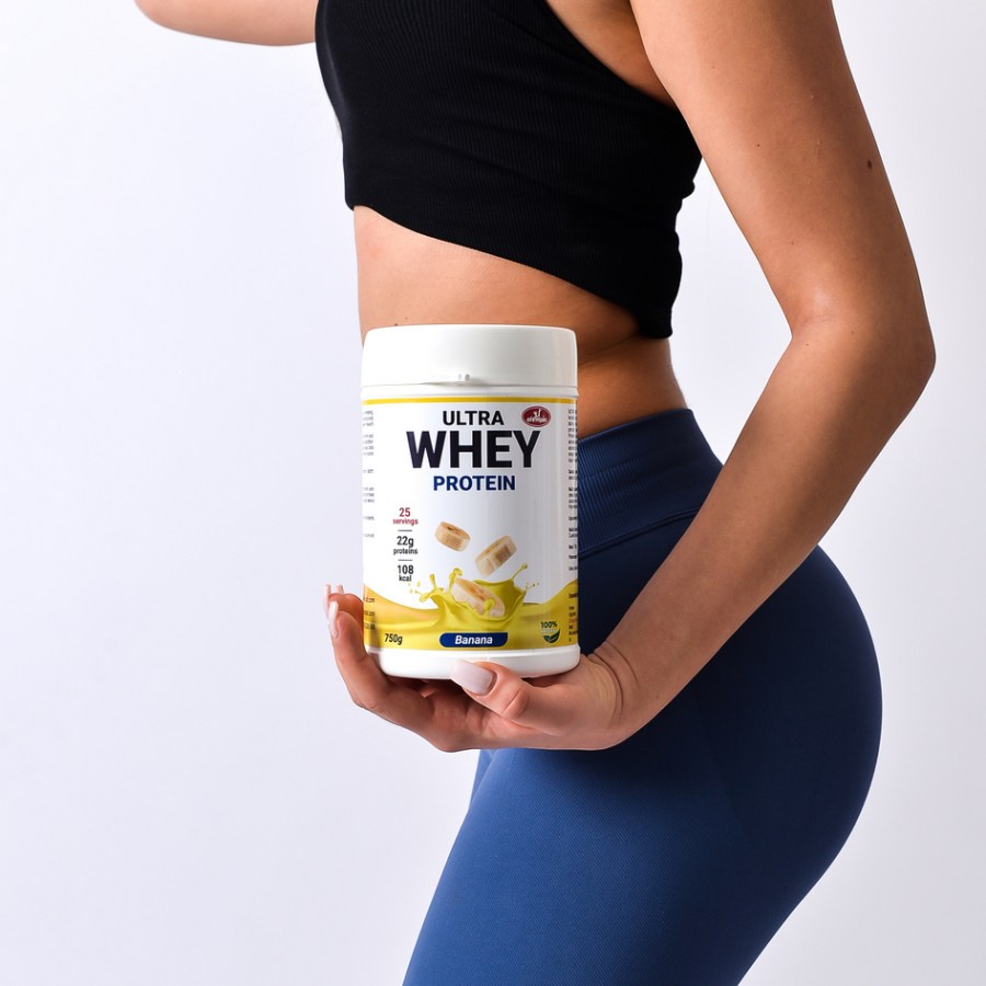 1olympic-ultra-whey-protein-banana-750g-lifestyle-model